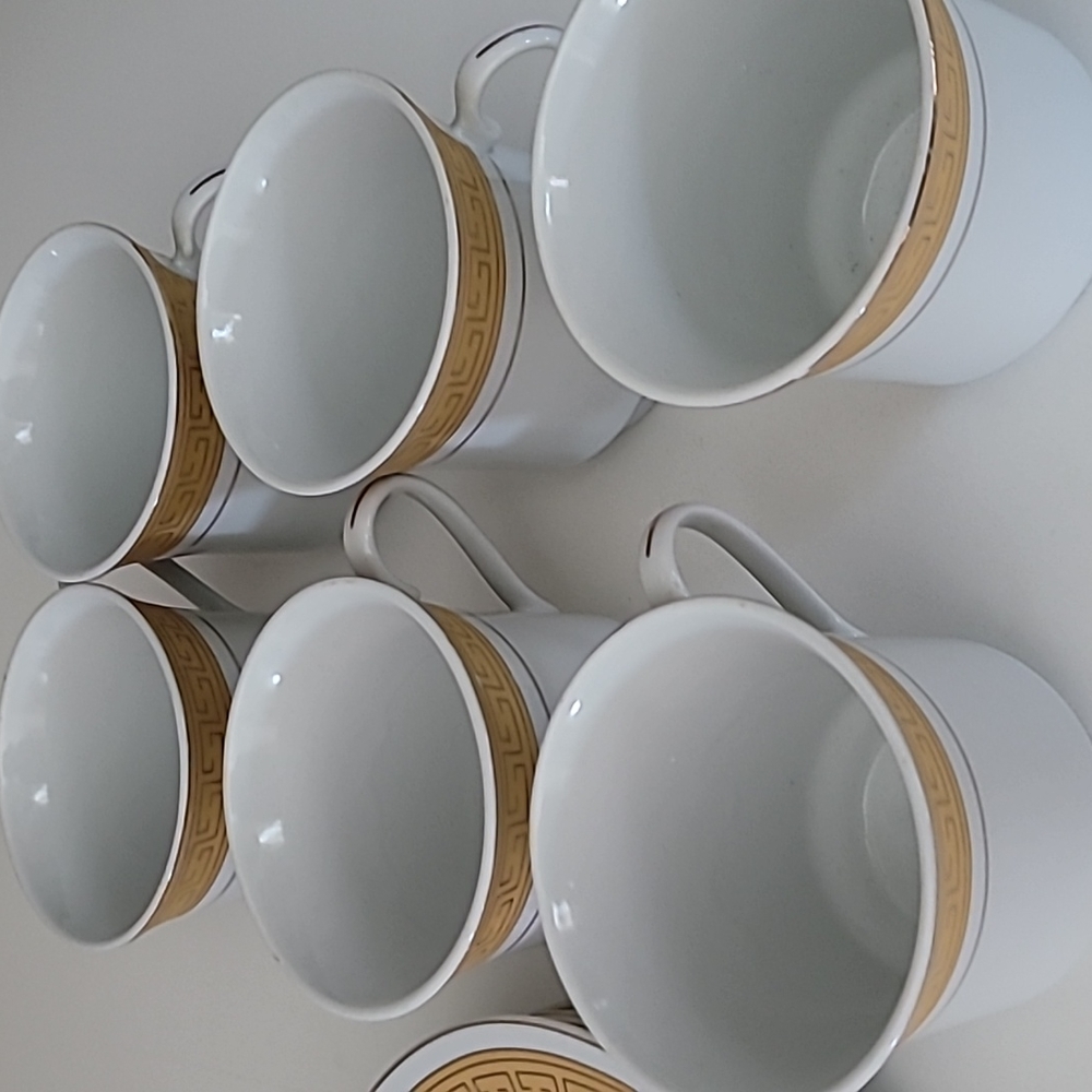 Teacup and saucer